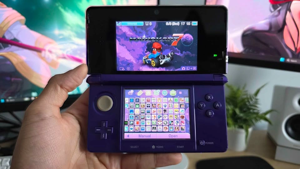 Nintendo 3DS Midnight Purple 32GB Games, Charger, Dock - photo 5