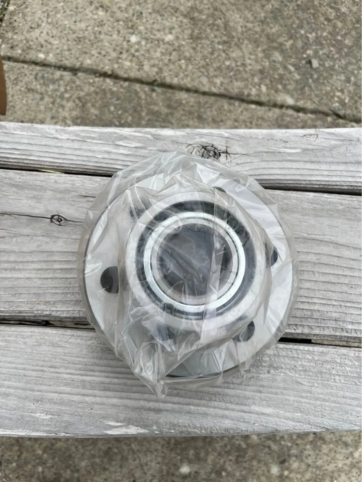 AutoShack Front Wheel Hub Bearing Assemblies for Dodge - photo 2