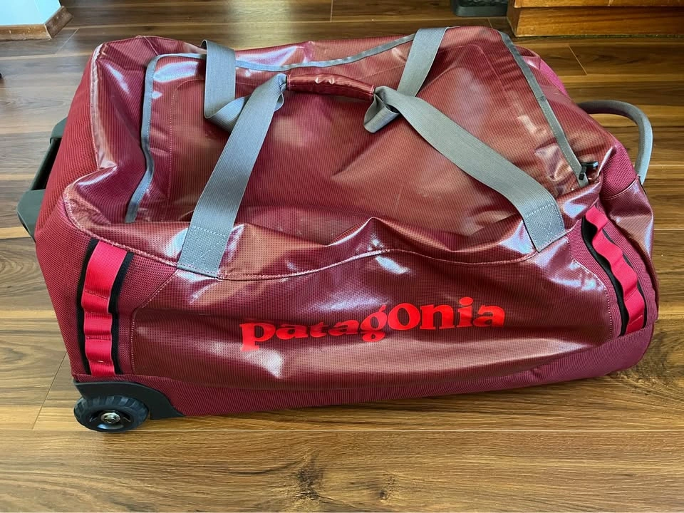Red Patagonia Black Hole 70l Wheeled Duffle - photo 2