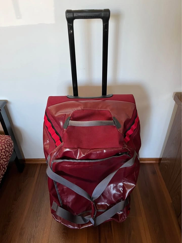Red Patagonia Black Hole 70l Wheeled Duffle - photo 5