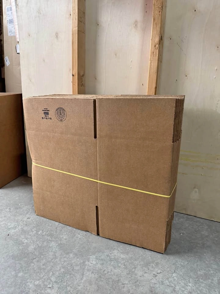 13 x 10 x 10, 200lb tested moving boxes (25 per bundle)