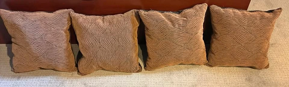 High Quality Custom Made Throw Cushions