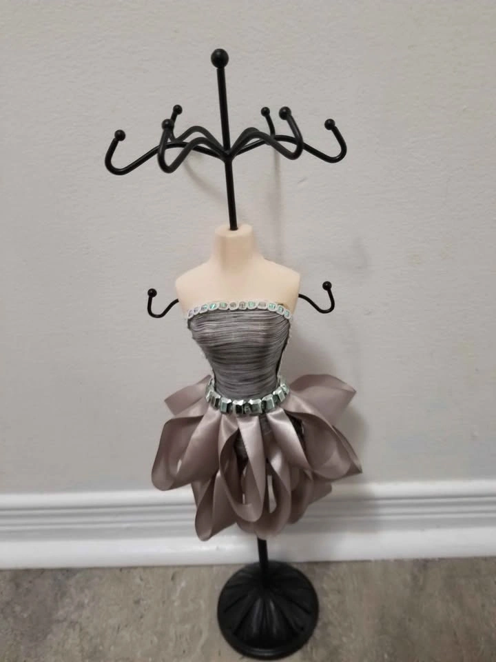 Jewelry Mannequin Display - photo 2