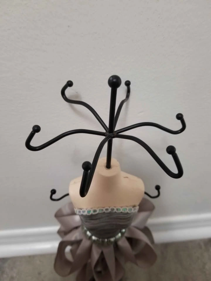 Jewelry Mannequin Display - photo 3