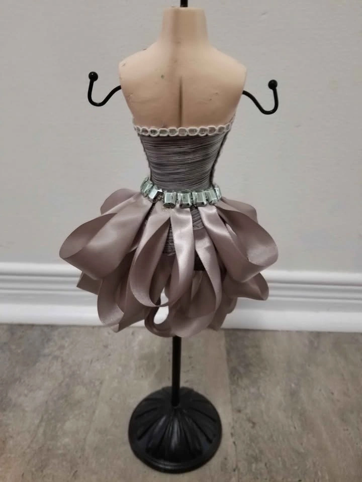 Jewelry Mannequin Display - photo 5