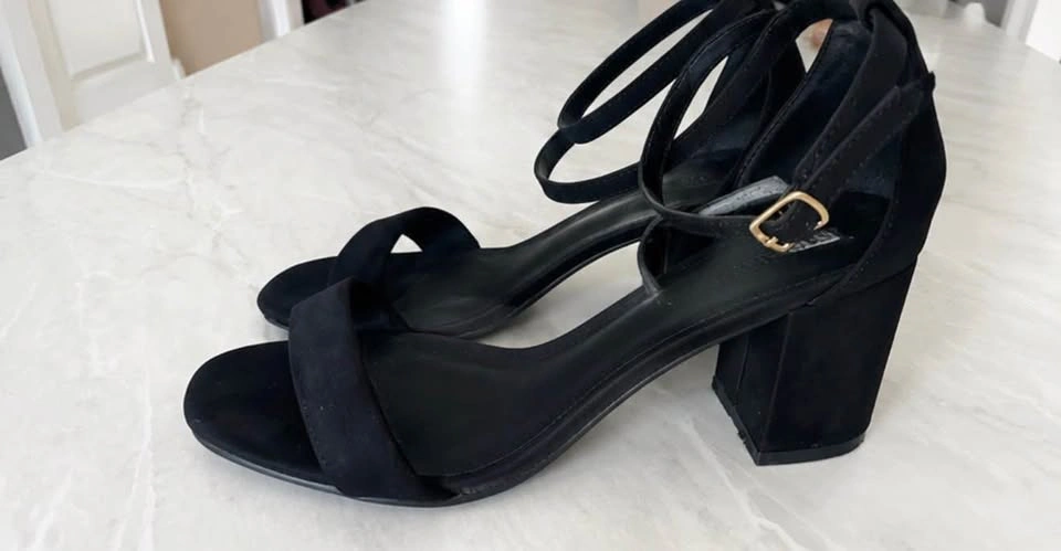 Ardene black block heel sandals - Size 6 - photo 3