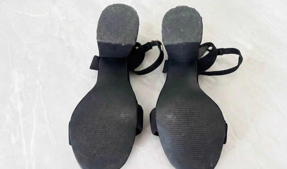 Ardene black block heel sandals - Size 6 - photo 5