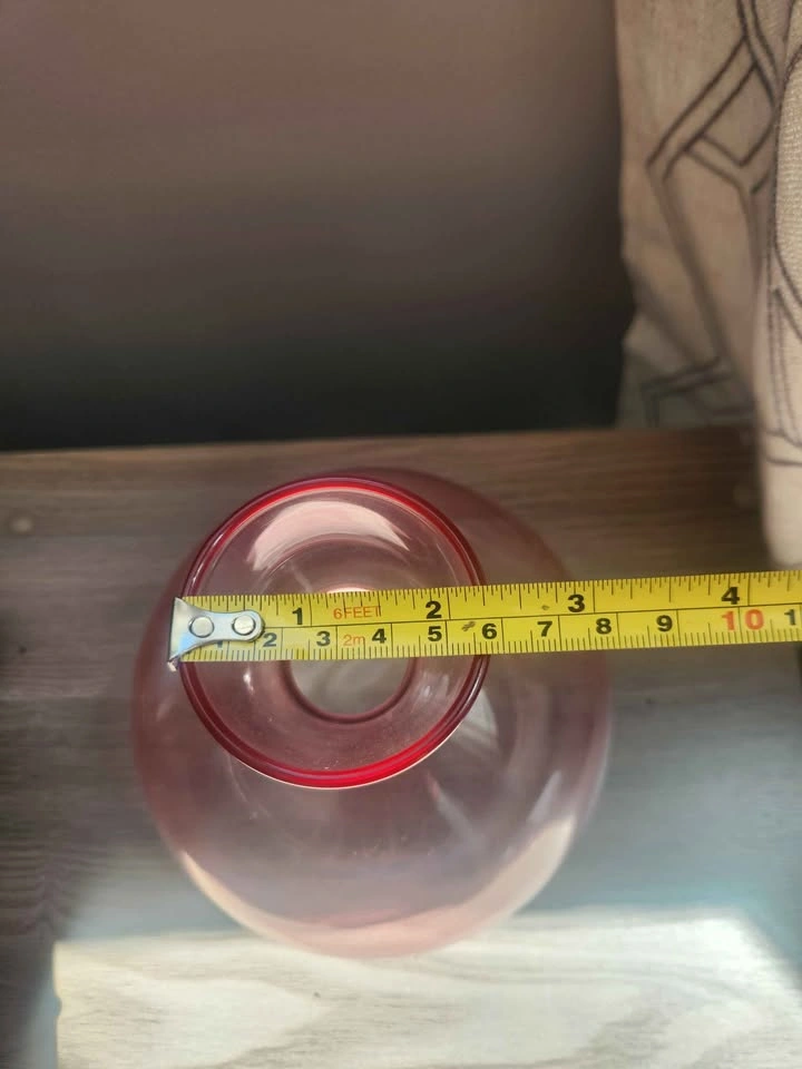 Pink Glass Bud Vase - photo 3
