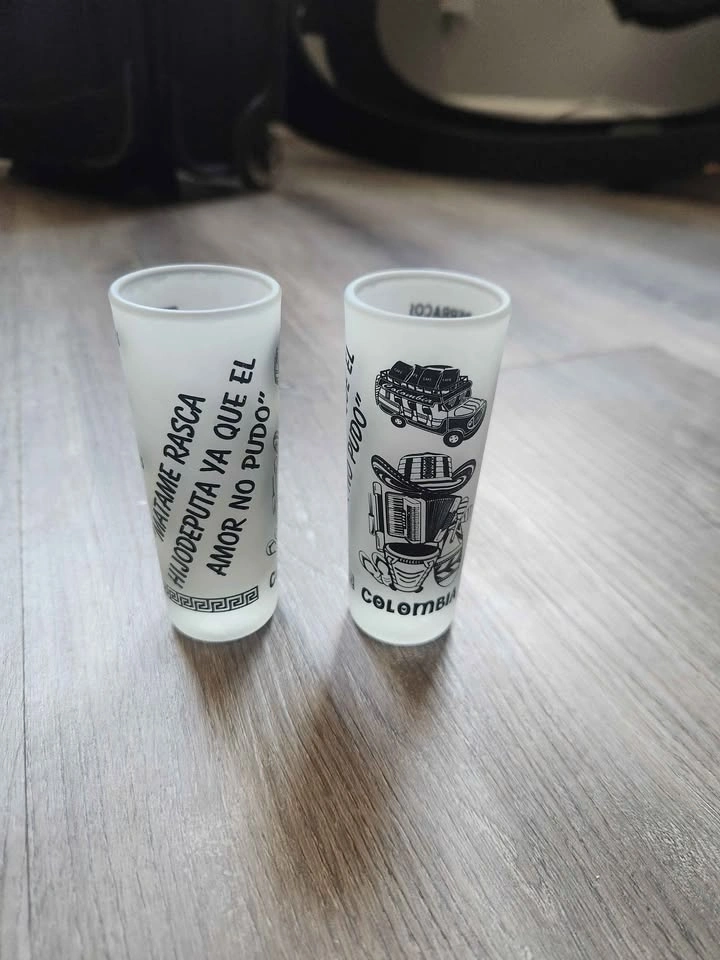 Set of 2 Colombia Frosted Shot Glasses - photo 2