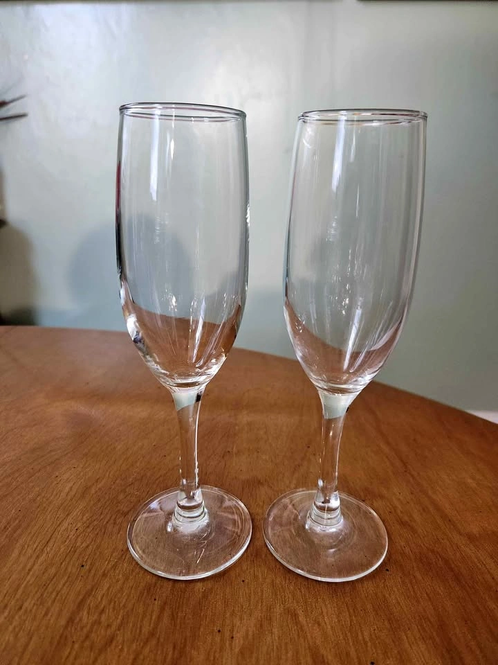 Set of 2 Glass Champagne Flutes