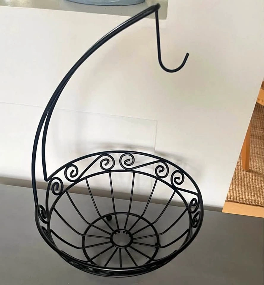 Black Metal Fruit Basket with Banana Hanger