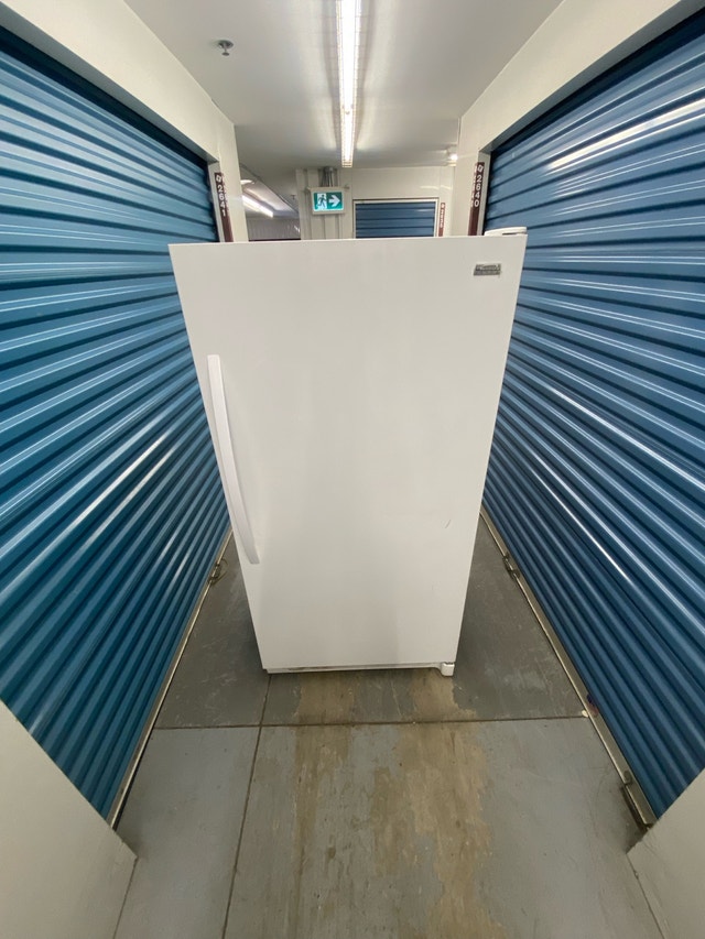 WHITE ALL REFRIGERATOR - photo 3