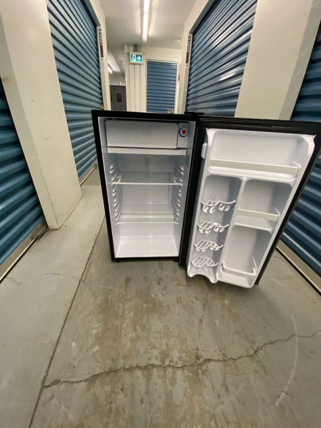 STAINLESS STEEL MINI REFRIGERATOR - photo 5