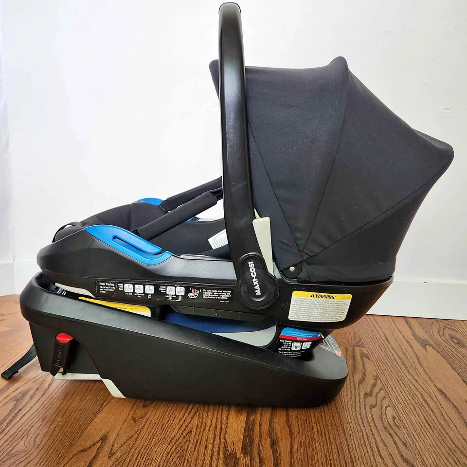 Maxi-cosi Coral XP the best light weight car seat