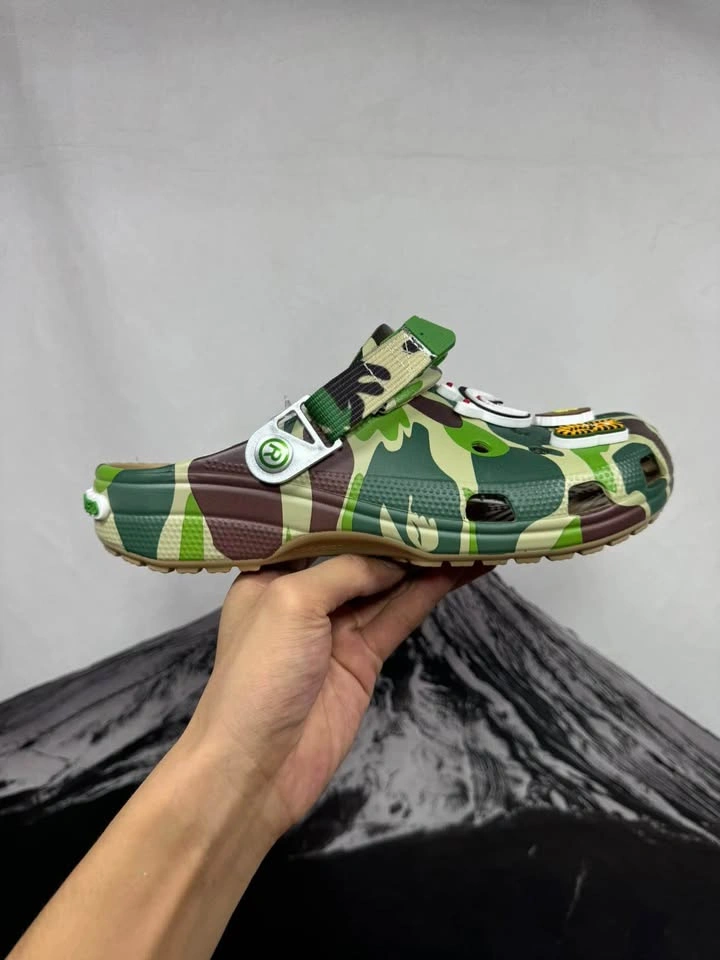Crocs x BAPE Classic Clog Camo (No Box Cheaper) - photo 2