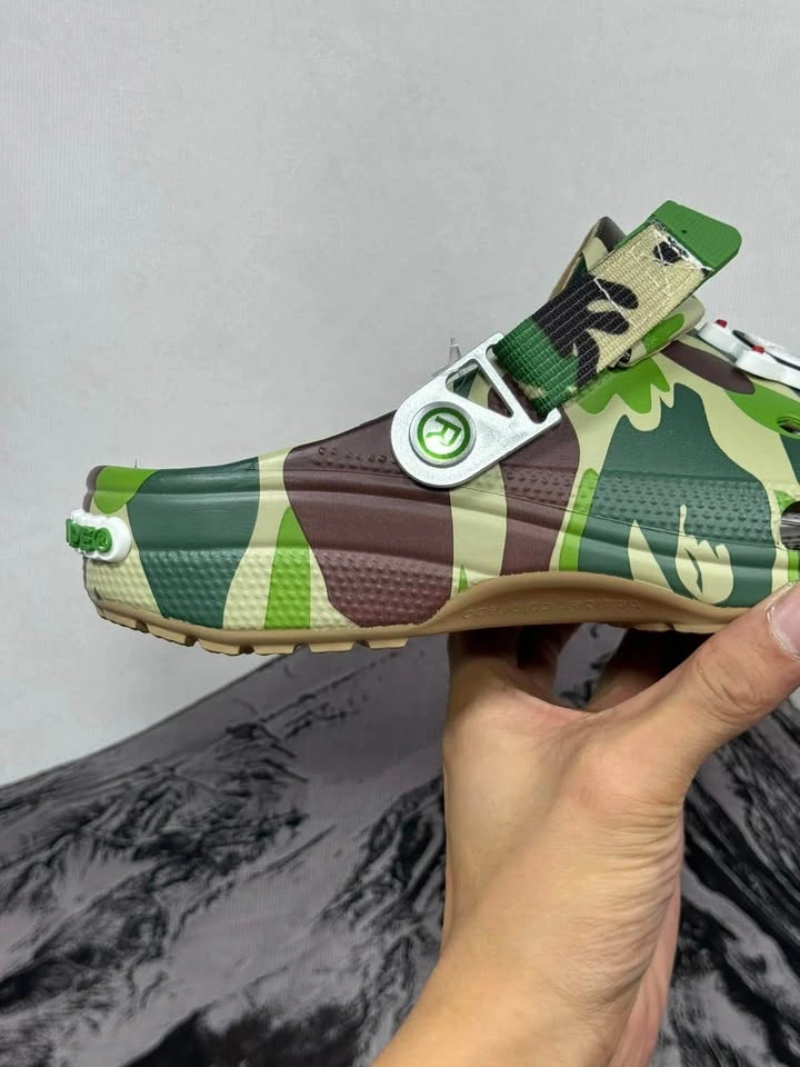 Crocs x BAPE Classic Clog Camo (No Box Cheaper) - photo 4