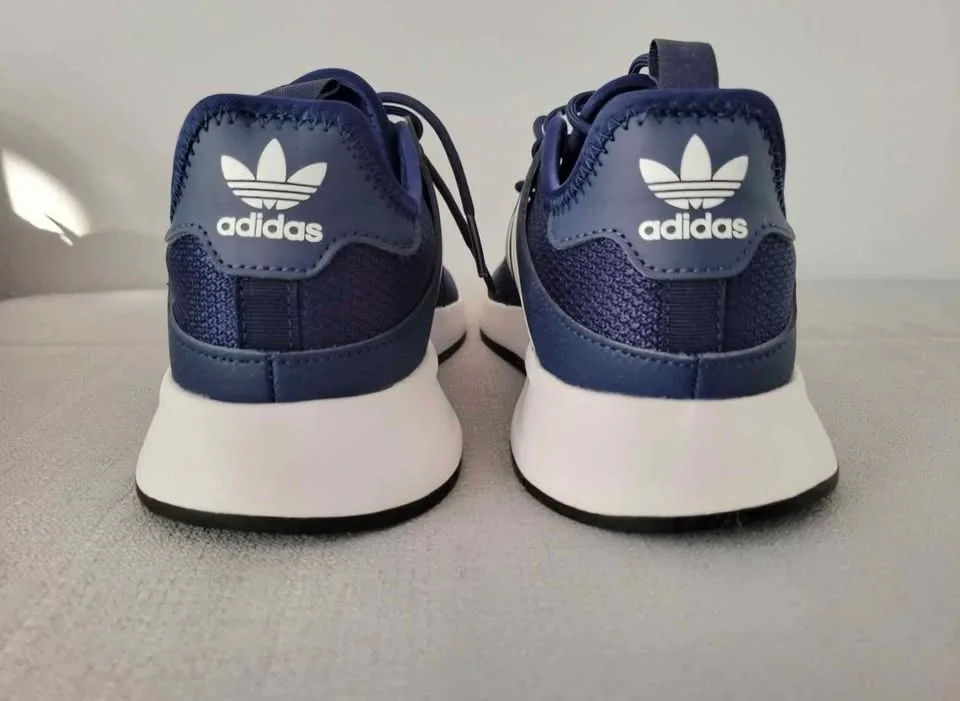 Adidas Shoes Size 4 1/2 US image indicator(3)