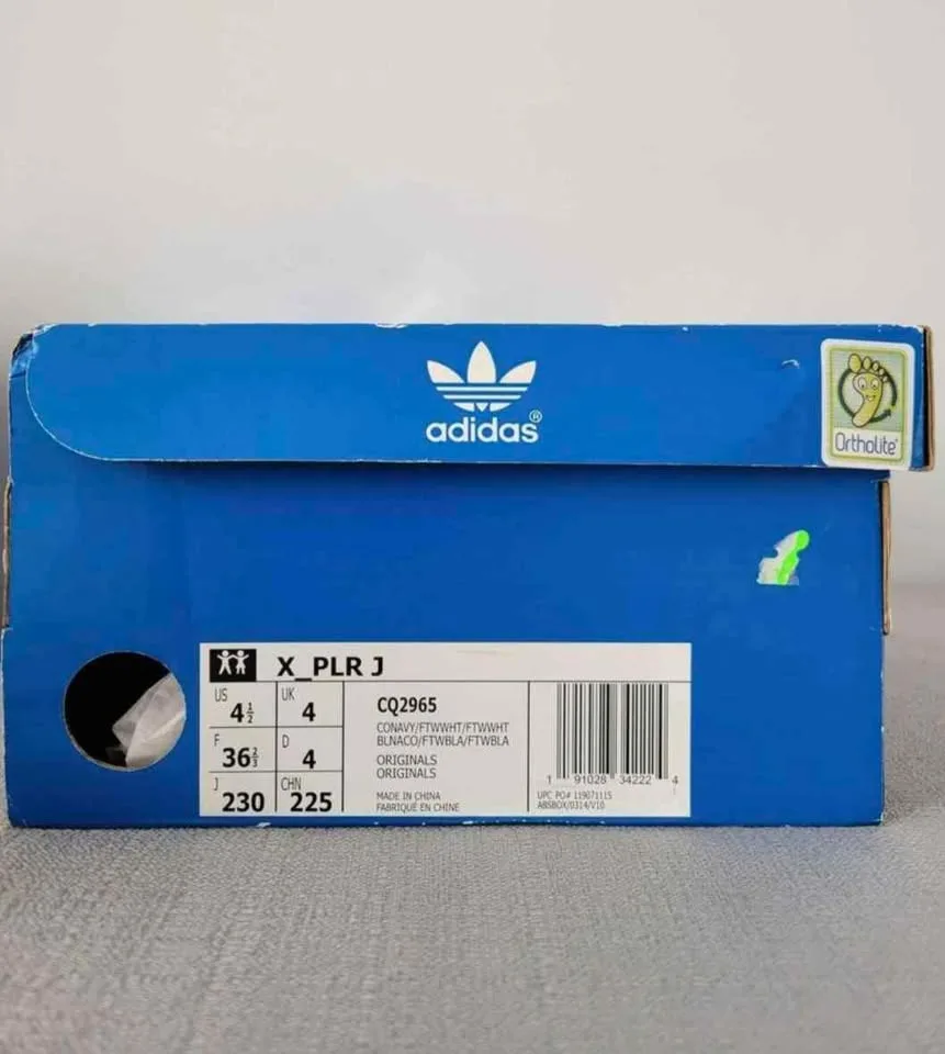 Adidas Shoes Size 4 1/2 US image indicator(7)