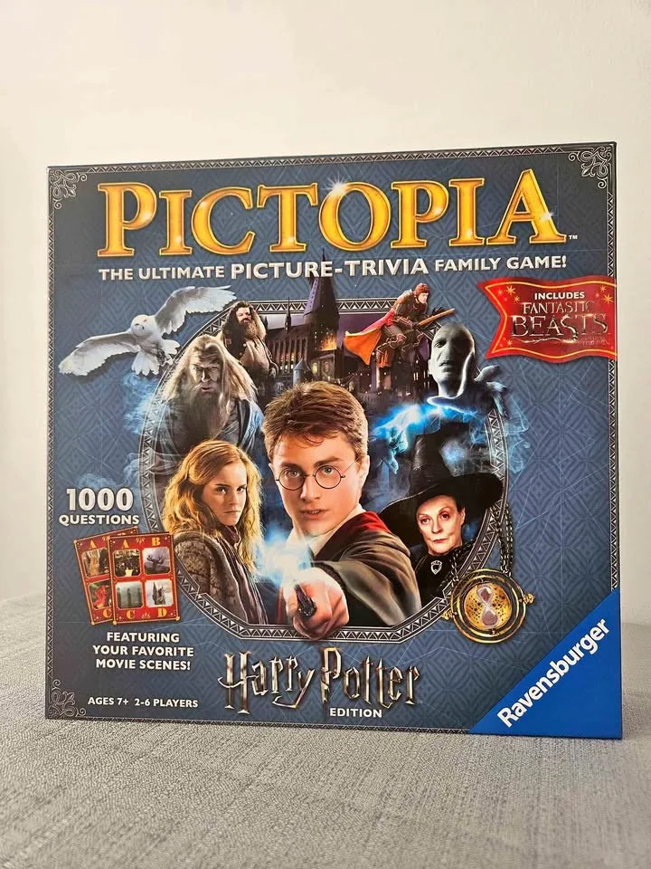 Harry Potter Pictopia Board Game thumbnail