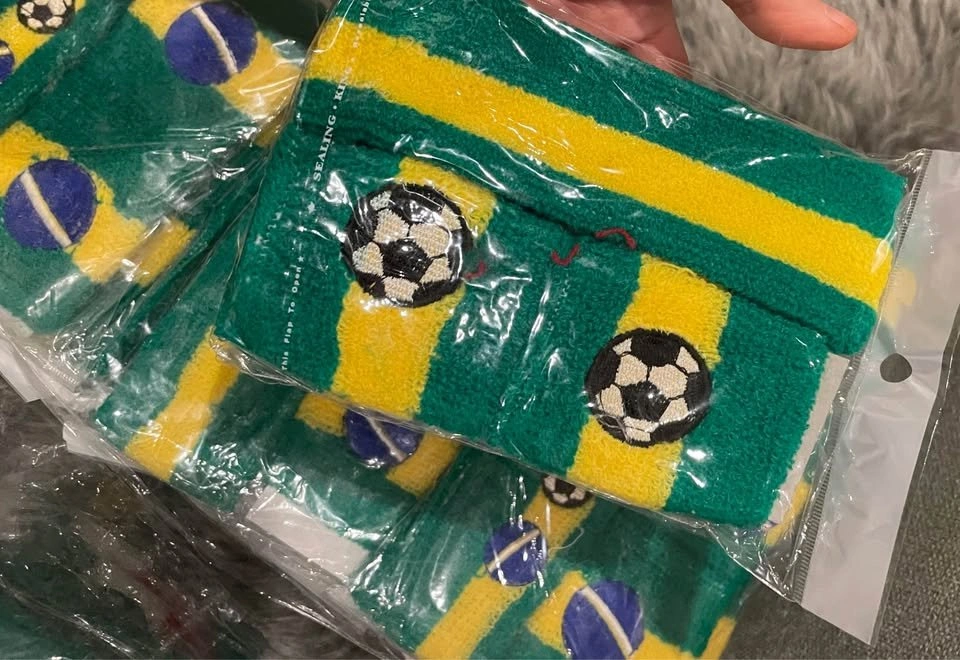 12 packages of NEW Brasilian head- and wristbands - photo 2