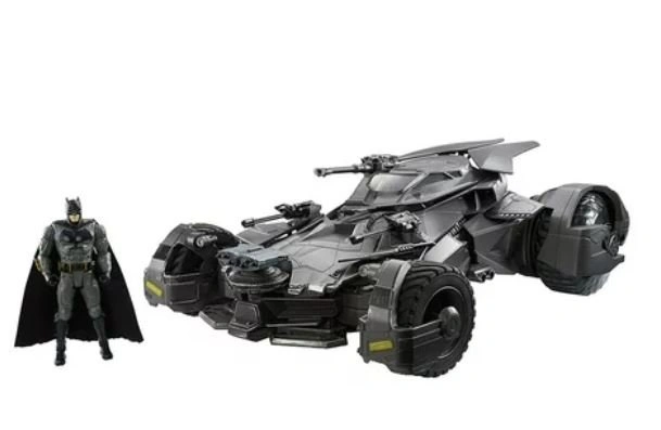 DC Justice League Ultimate Batmobile RC Vehicle & Figure