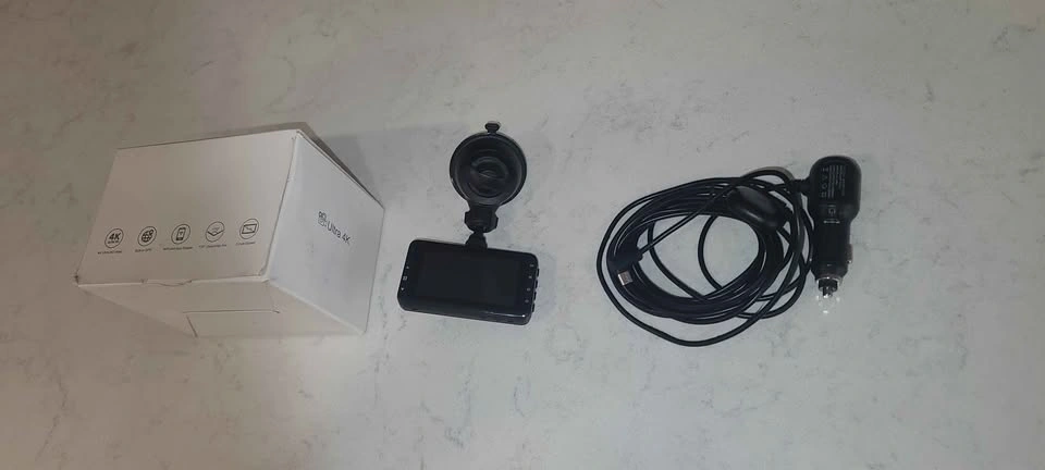 Discovery 4K Car Dash Cam with Charger & Mount - photo 2