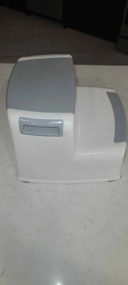 Kids Step Stool / Plastic Stool - photo 3
