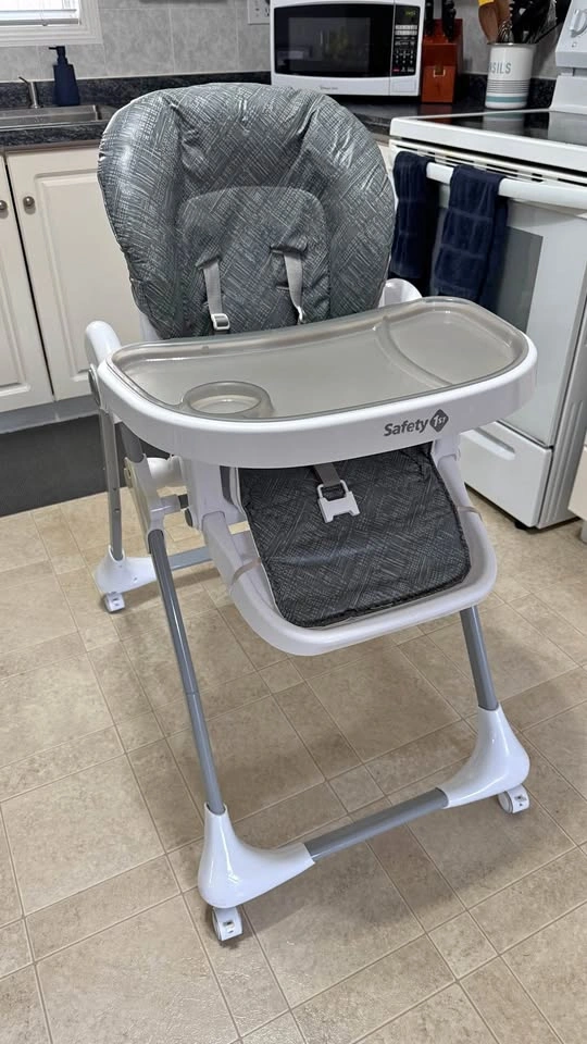 Safety First High Chair