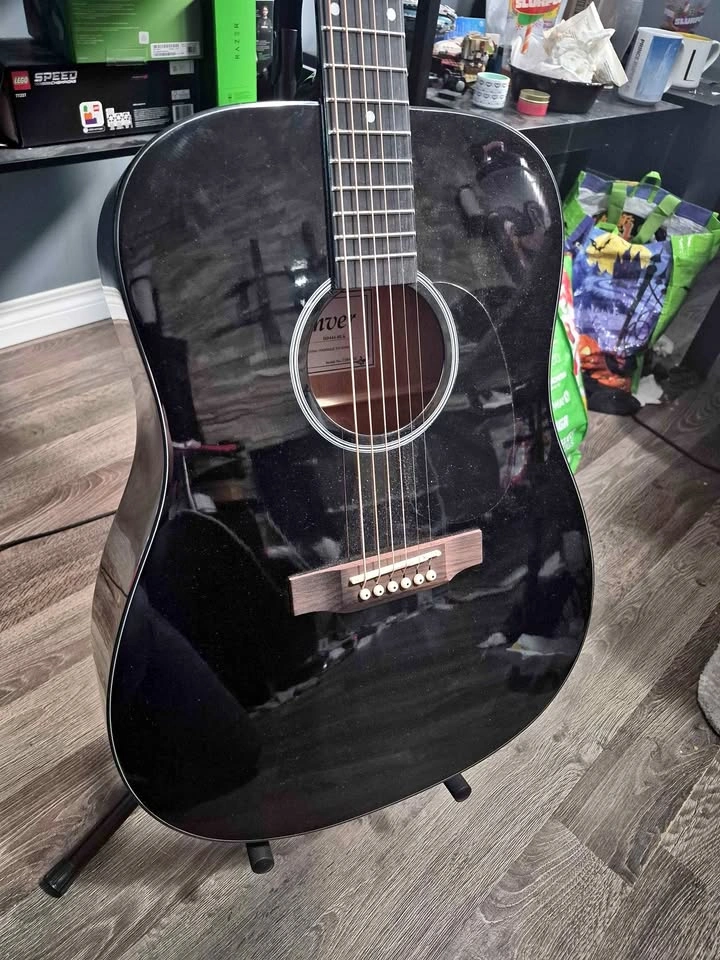 Denver 6 string - Black