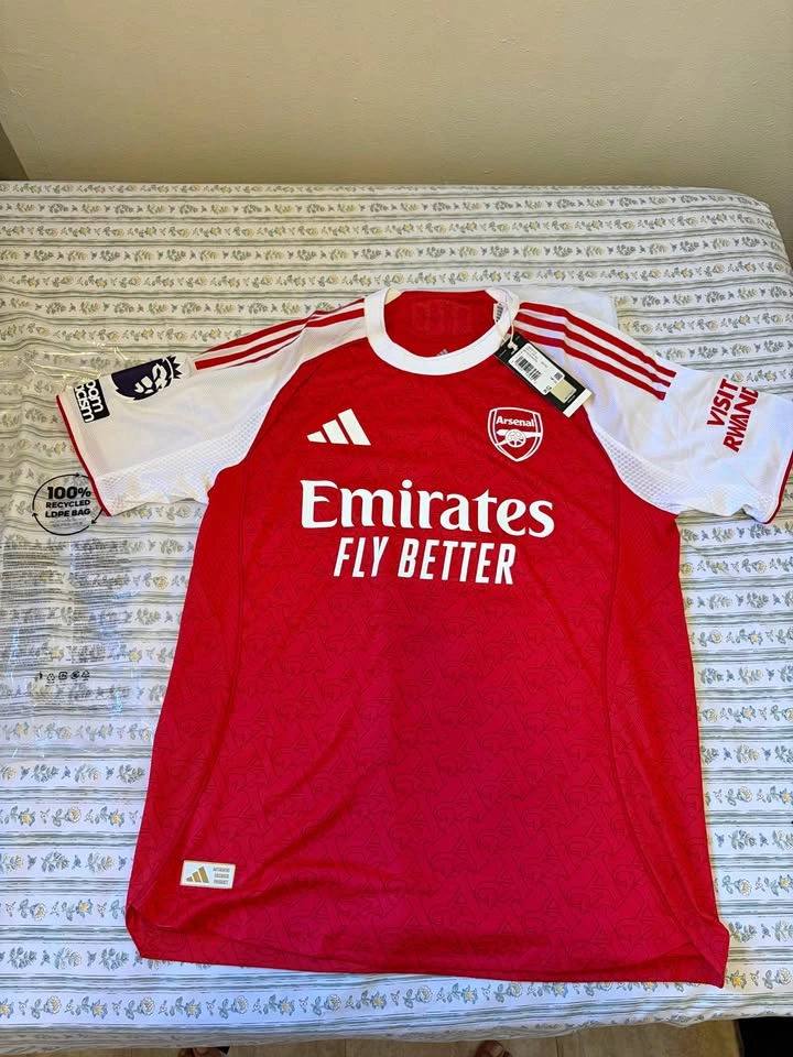 Arsenal 25/26 Home Authentic Adidas Jersey, Large, New
