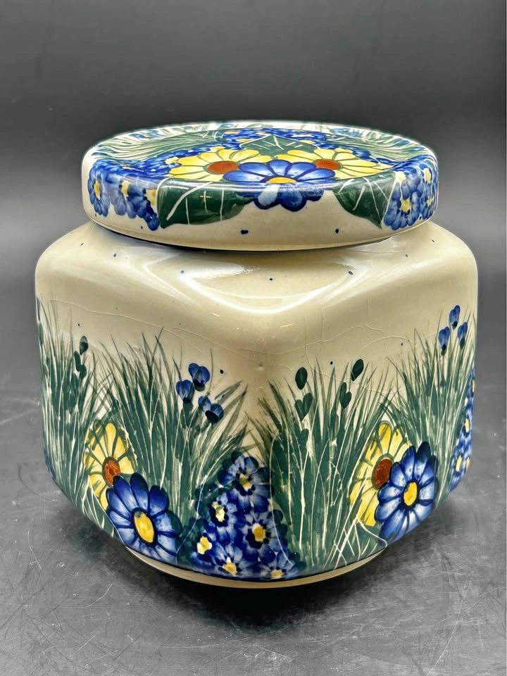 Polish pottery: Bolesławiec, Poland UNIKAT signed Canister