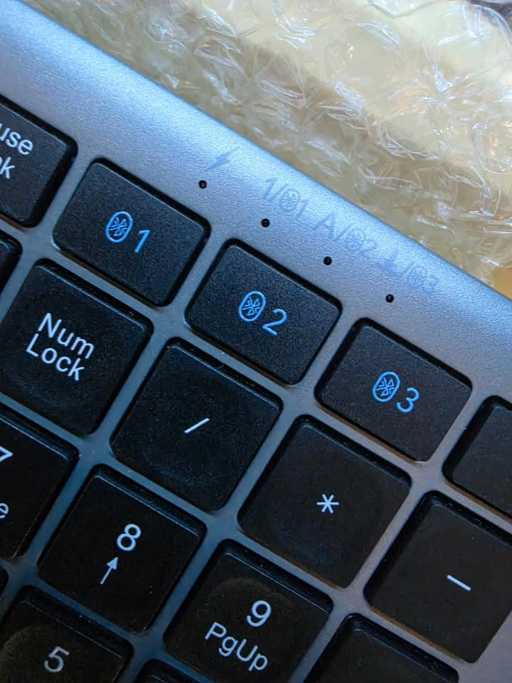 NEW TECKNET Bluetooth Wireless Keyboard Rechargeable - photo 3