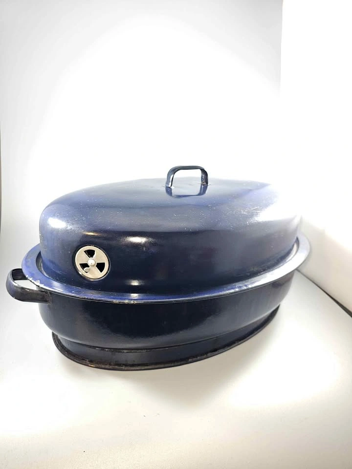 Savory - style roasting pan vintage blue pre-owned