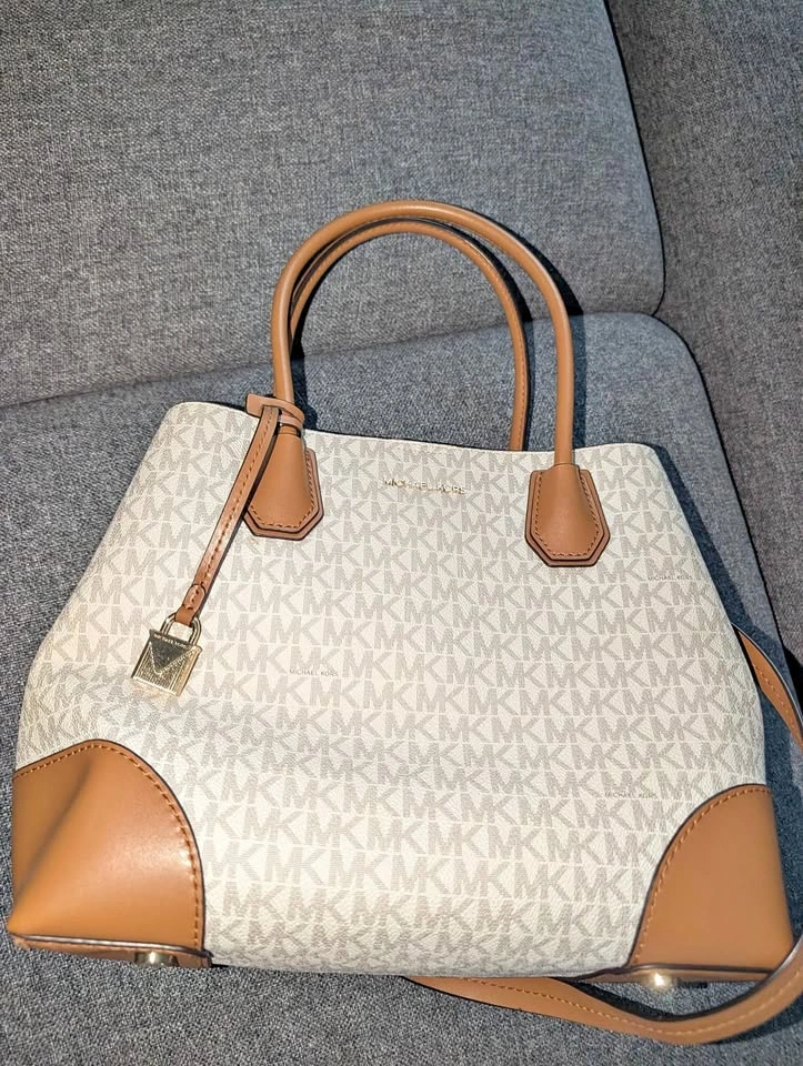 Michael Kors Crossbody Purse