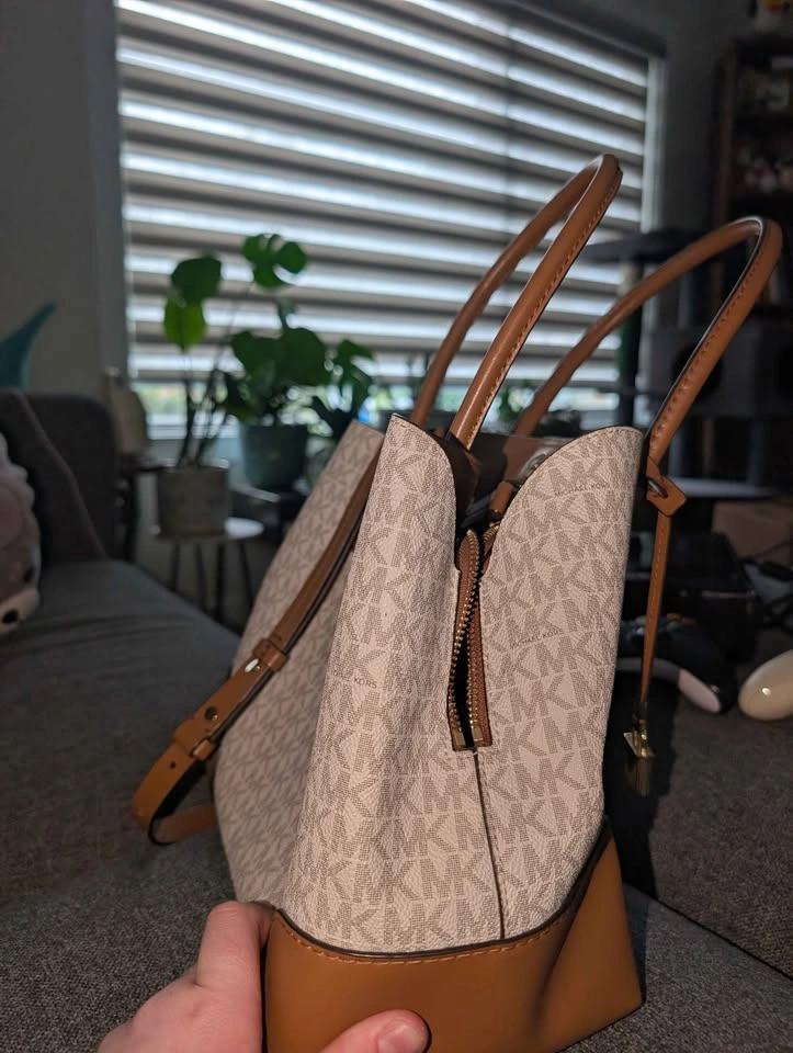 Michael Kors Crossbody Purse - photo 3