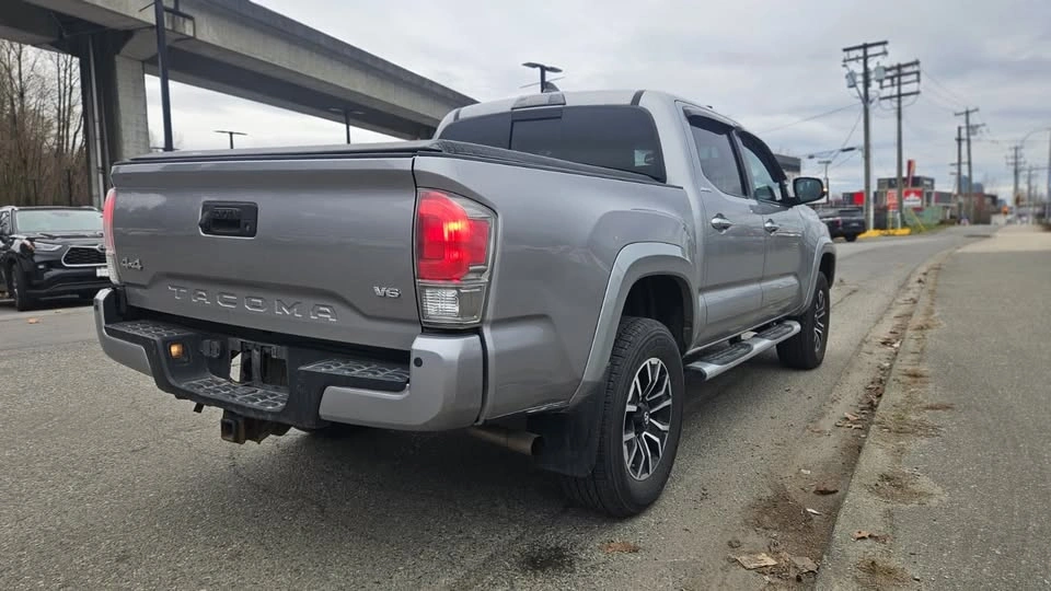 2018 Toyota Tacoma Limited, Excellent condition - photo 5