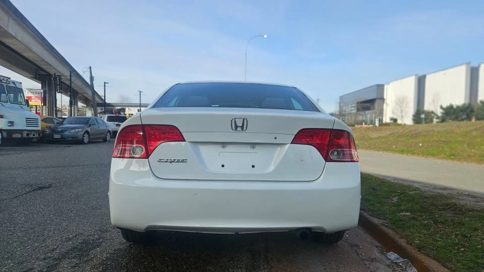 2007 Honda civic lx, excellent condition - photo 4