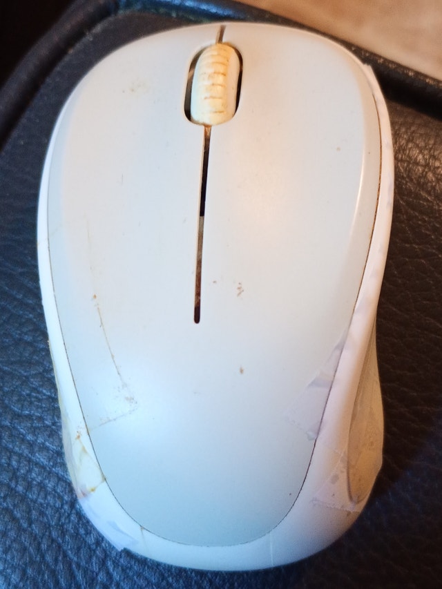 Logitech M325S Wireless Mouse (right button broken)
