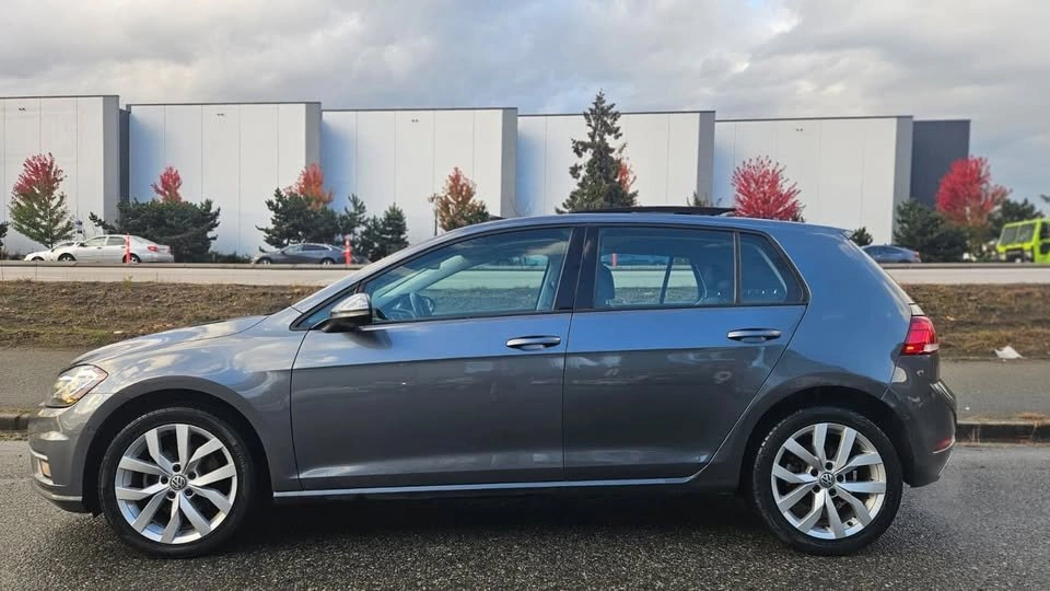 2018 Volkswagen Golf Highline, Low Kilometers - photo 2
