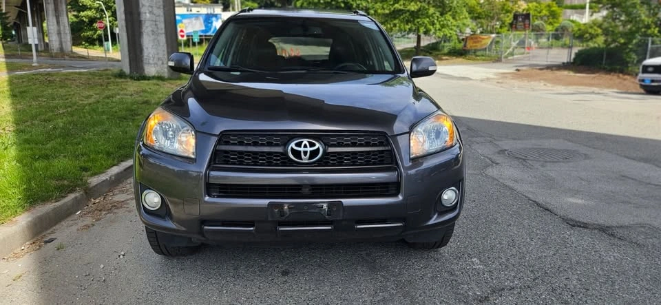 2011 Toyota rav4 4wd, sports - photo 2