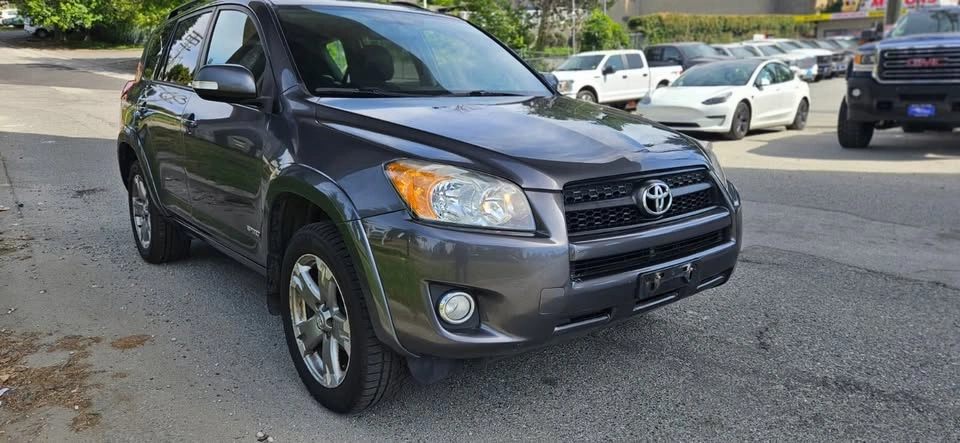 2011 Toyota rav4 4wd, sports - photo 3
