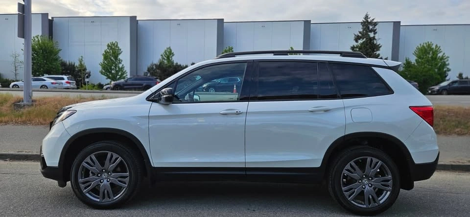 2020 Honda Passport Touring AWD - photo 2