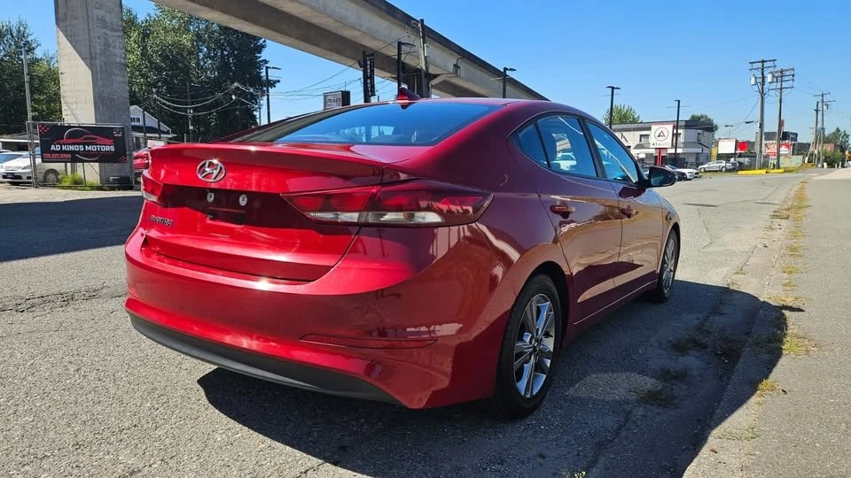2018 Hyundai Elantra GL, Low Kilometers - photo 5