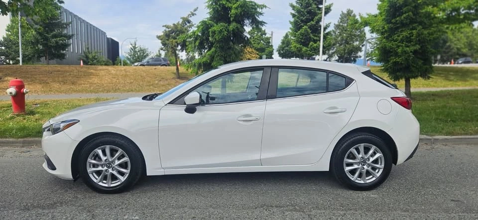 2016 Mazda 3 Touring, Excellent Condition - photo 2