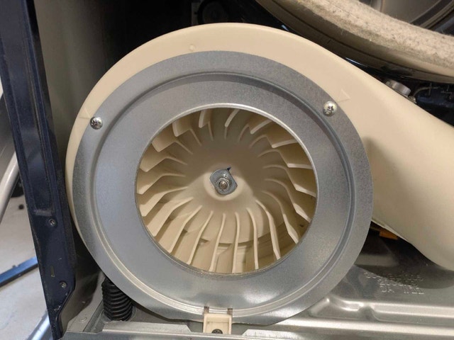 LG Tromm Dryer - photo 4