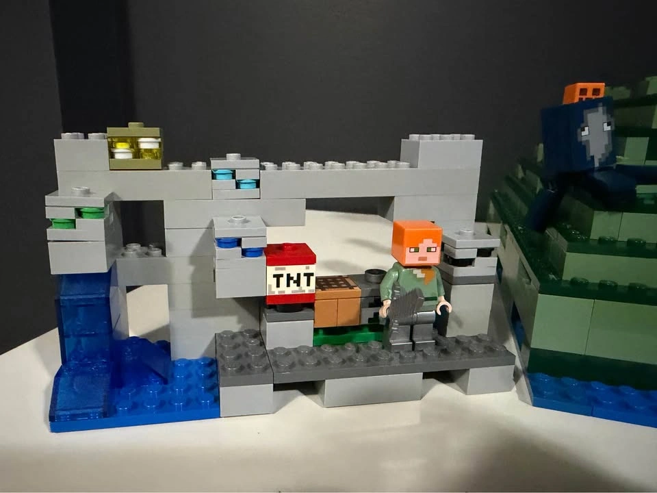 Lego Minecraft Ocean Monument - photo 2