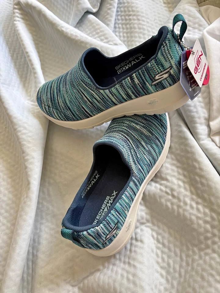 Skechers