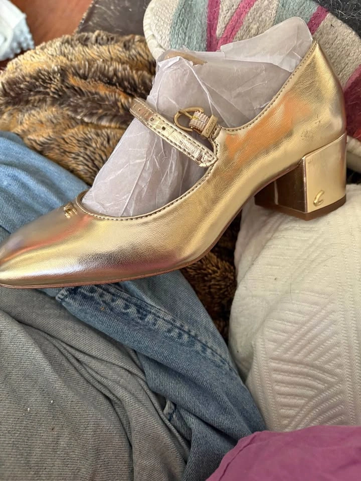 Golden shoes