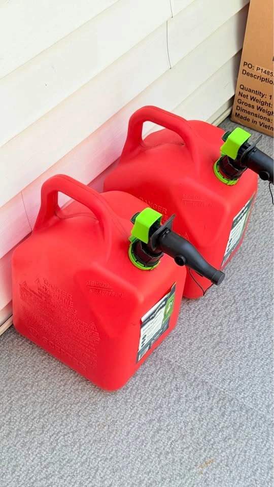 Scepter 5 gallon 18.9 L gas Jerry can with SmartControl - photo 4