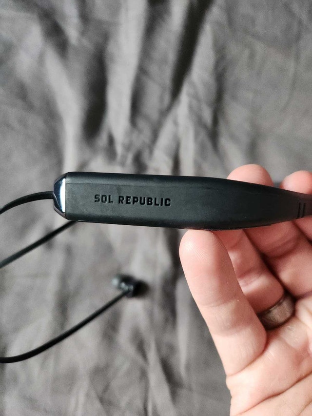 SOL Republic Shadow Headphones - photo 4